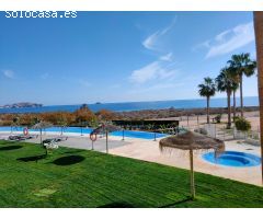 Fantástica vivienda en primera línea de playa con vistas al mar