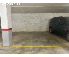 Plaza de aparcamiento en venta en el centro de Vilanova i la Geltrú, Rambla Salvador Sama