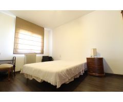 Casa esquinera en venta en Vilanova i la Geltrú