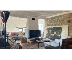 Villa en Venta en Condado de Treviño, Burgos