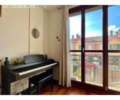 Adosado en Venta en Legutiano, Álava