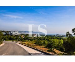 AMPLIA PARCELA CON VISTAS EN CAN GIRONA