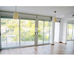 CASA SEMI-NUEVA EN MONTGAVINA CON VISTAS DESPEJADAS