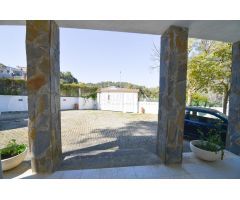 CASA EN PINEDA PARK; ESPACIO, LUZ Y VISTAS DESPEJADAS