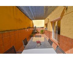 CASA ADOSADA EN LA COLLADA