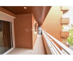 AMPLIO FUNCIONAL Y SOLEADO PISO EN VILANOVA I LA GELTRU