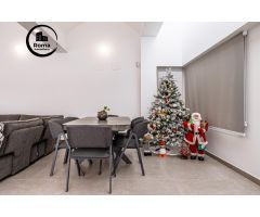 Villa de Lujo en Venta en Otura, Granada