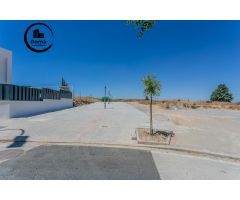 se vende terreno en Otura