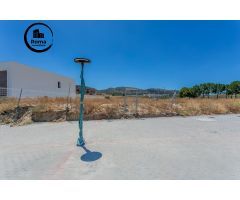 se vende terreno en Otura