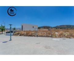 se vende terreno en Otura
