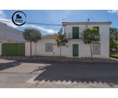 ¡MAGNÍFICA OPORTUNIDAD EN EL CHAPARRAL!