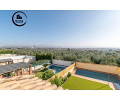 FANTÁSTICA CASA CON GRAN PATIO Y PISCINA EN ALBOLOTE