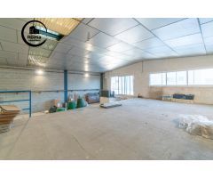 NAVE EN VENTA EN EL POLÍGONO JUNCARIL