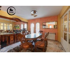 ESPECTACULAR CHALET EN LA URB. VILLAS BLANCAS