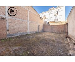 SOLAR EN ARMILLA JUNTO AL CENTRO DE SALUD