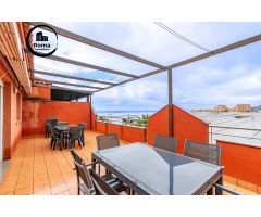 Precioso ático con gran terraza en Calahonda.