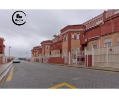 Adosado en Venta en Cullar Vega, Granada