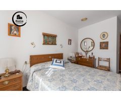 Casa independiente, terraza en ático y locales