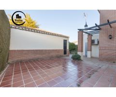 MAGNIFICO CHALET EN PANTANO DE CUBILLAS