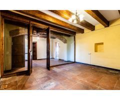 CASA REFORMADA RÚSTICA EN EL CENTRO DE SANT LLORENÇ SAVALL