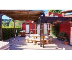 IMPRESIONANTE CHALET CON GRAN TERRENO A LA VENTA A UN PASO DEL CENTRO EN LA NUCÍA