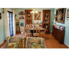 ESTUPENDO CHALET INDEPENDIENTE A LA VENTA EN URBANIZACIÓN CERCANA AL PUEBLO DE ALFAZ