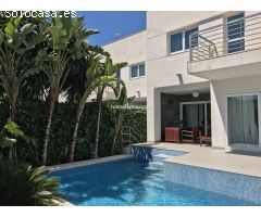 MODERNO CHALET MUY CÉNTRICO A LA VENTA EN ALBIR