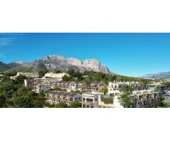 Villas en un paisaje mediterráneo idílico con vistas panorámicas a las bahías de Albir y Benidorm