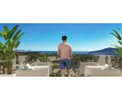 Villas en un paisaje mediterráneo idílico con vistas panorámicas a las bahías de Albir y Benidorm