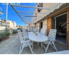 Duplex adosado de dos plantas, 155m².