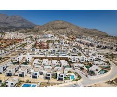 Obra Nueva en Venta en Finestrat: Exclusivas Villas con Vistas al Mar y a la Montaña