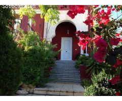 Chalet Independiente con Piscina Privada en Venta en Alfaz del Pi