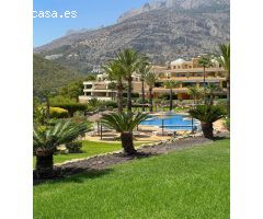 Exclusivo apartamento de lujo en planta baja con vistas al mar y la montaña en Altea Hills