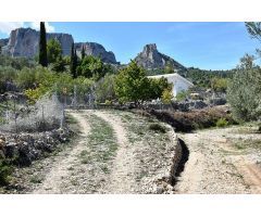 Finca rústica en venta en Benifato - Ideal para cultivo y relax
