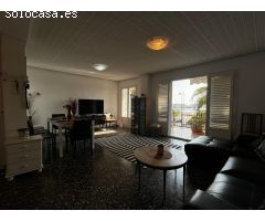 Apartamento en Primera Línea de Playa en Santa Pola