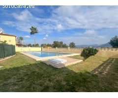 Encantador adosado en venta en La Nucía con vistas despejadas a las montañas