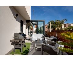 Casa independiente en venta en calle Maria San Gil Noain Torrevieja