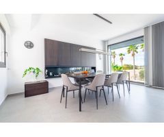 Villa en Venta en La Marina, Alicante