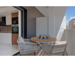 APARTAMENTO CENTRICO NUEVO  EN TORREVIEJA