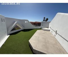 ¡Oportunidad única en Amarilla Golf, Tenerife Sur!