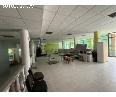 Gran Local en Venta en La Laguna - Espacio que Impulsa a tu Negocio