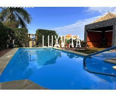 Exclusiva villa de lujo en El Madroñal – Tu oasis privado en Tenerife Sur con piscina y vistas de en