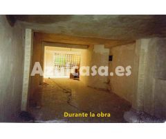 Gran local comercial en zona muy concurrida
