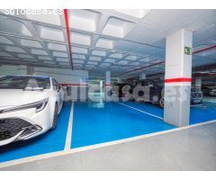 Estupenda plaza de garaje en venta en PAU II
