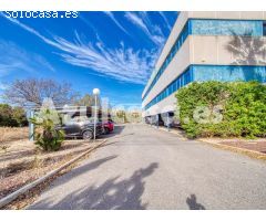 Nave industrial en El Altet con 4.434m2 más 550m2 de oficinas y Parcela 16.500m2