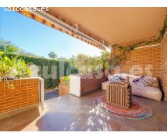 Fantástico adosado en venta de 4 dormitorios y 2 baños en Ciudad Jardín
