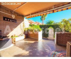 Fantástico adosado en venta de 4 dormitorios y 2 baños en Ciudad Jardín