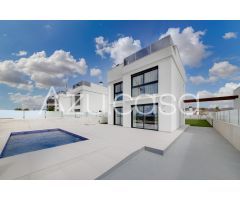 Fantásticos chalets de obra nueva de 3 dormitorios con solárium en Cotoveta, Mutxamel