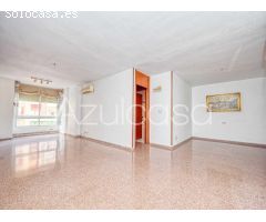 Piso de 3 dormitorios y 2 baños en pleno Centro de Alicante