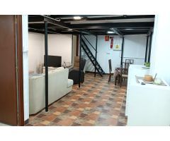 LOCAL COMERCIAL CONVERTIDO EN VIVIENDA CON DOS ALTURAS